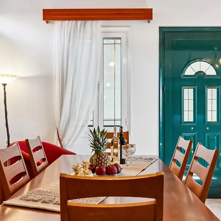 Verani Parking Balcony Playground Сasa de vacaciones *